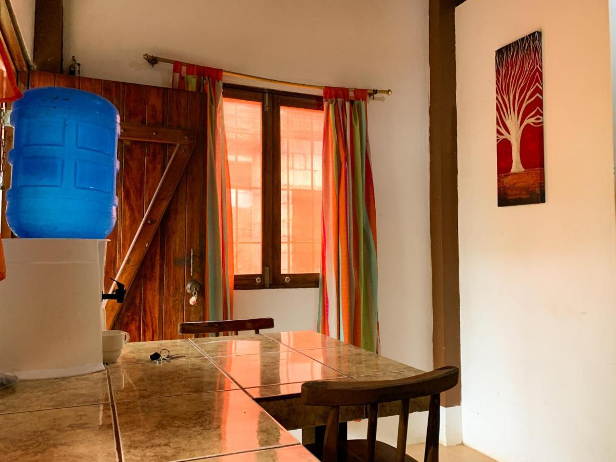 La Posada De Mary มอนตาญิตาร์ ภายนอก รูปภาพ