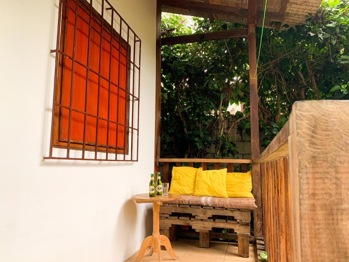 La Posada De Mary มอนตาญิตาร์ ภายนอก รูปภาพ