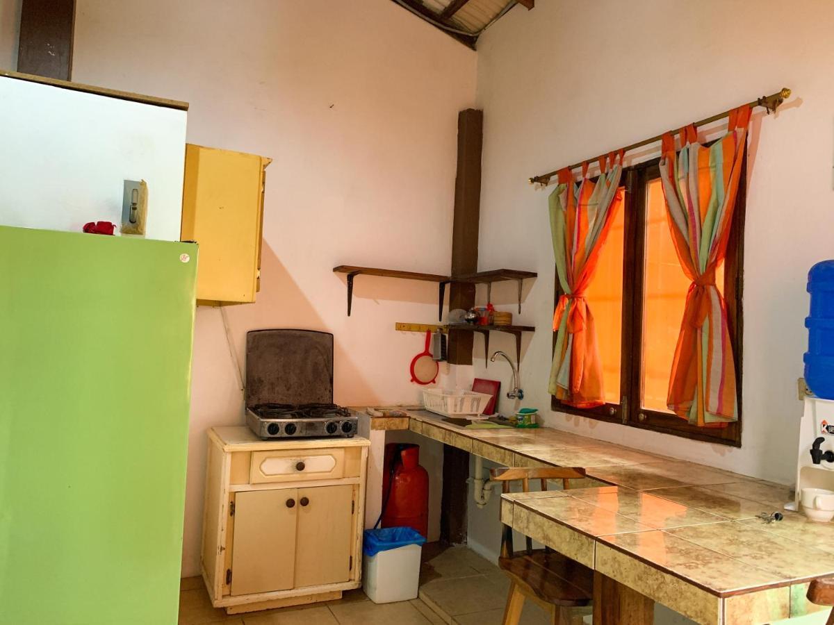 La Posada De Mary มอนตาญิตาร์ ภายนอก รูปภาพ