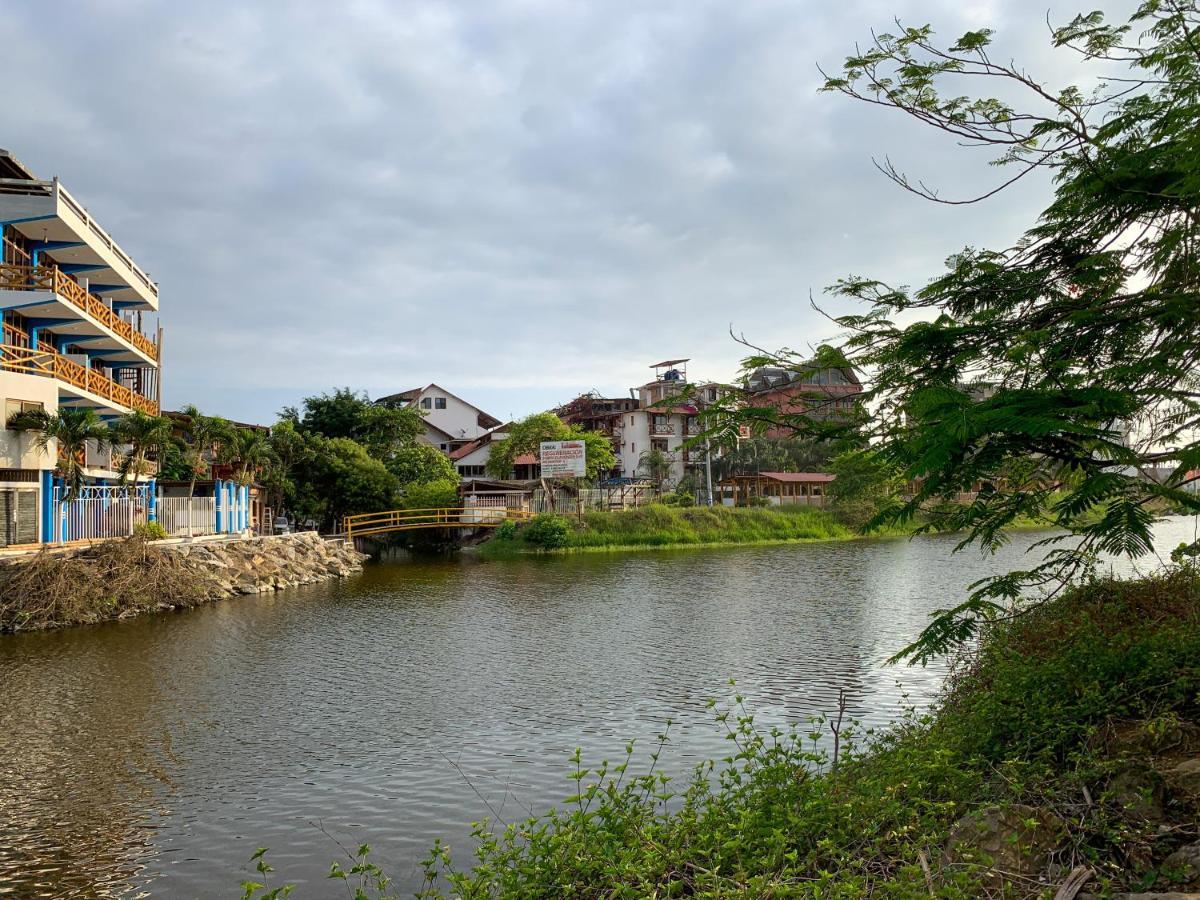 La Posada De Mary มอนตาญิตาร์ ภายนอก รูปภาพ