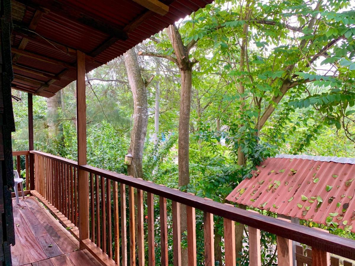 La Posada De Mary มอนตาญิตาร์ ภายนอก รูปภาพ