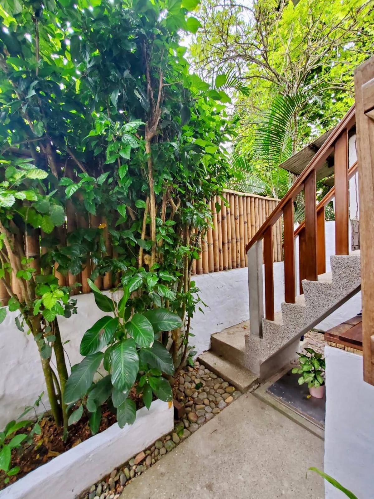 La Posada De Mary มอนตาญิตาร์ ภายนอก รูปภาพ